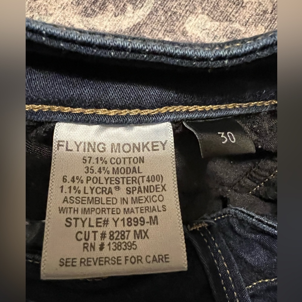 Women’s Flying Monkey Skinny jeans, waist size 30, inseam 30, dark blue. - Picture 4 of 4